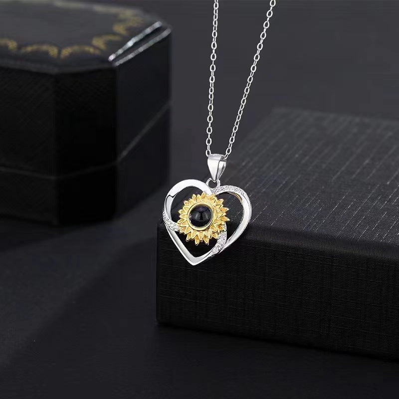Curaçao Sunflower Necklace For