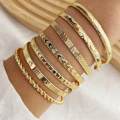 Curaçao banging pattern arrow Bracelet
