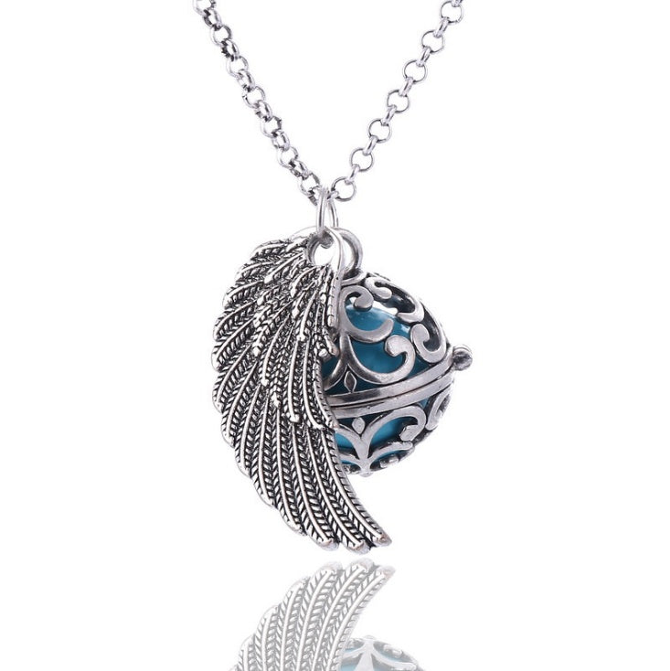 Curaçao Angel wings necklace