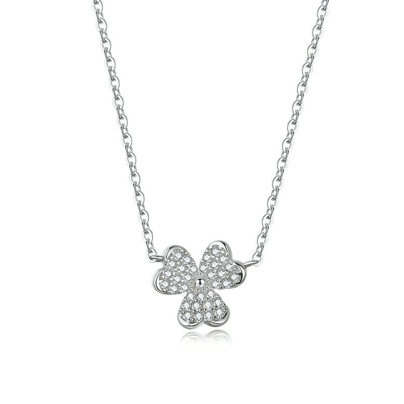 Curaçao clover necklace