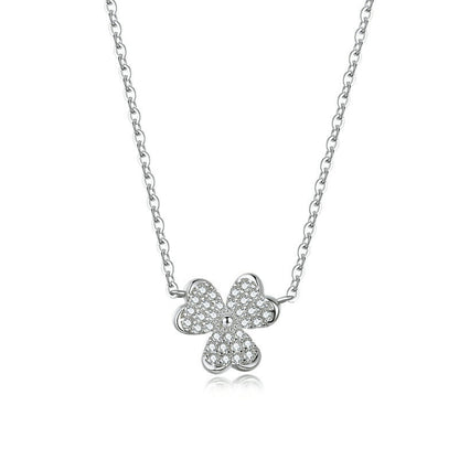 Curaçao clover necklace