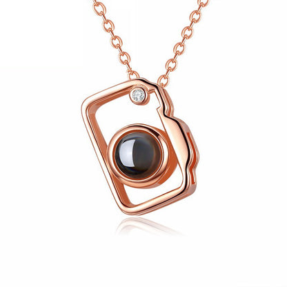 Curaçao camera shaped necklace