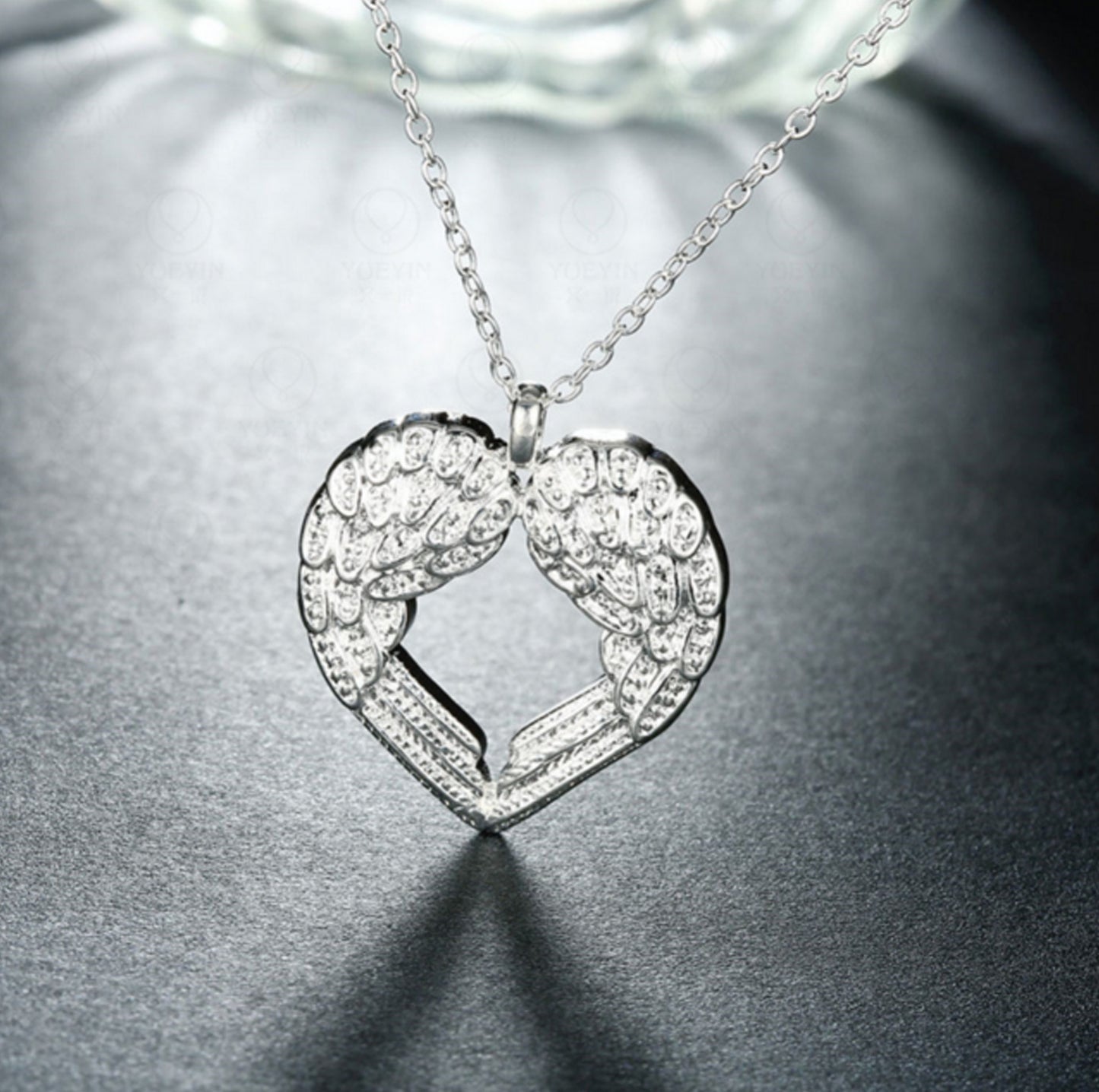 Curaçao Angel wings necklace