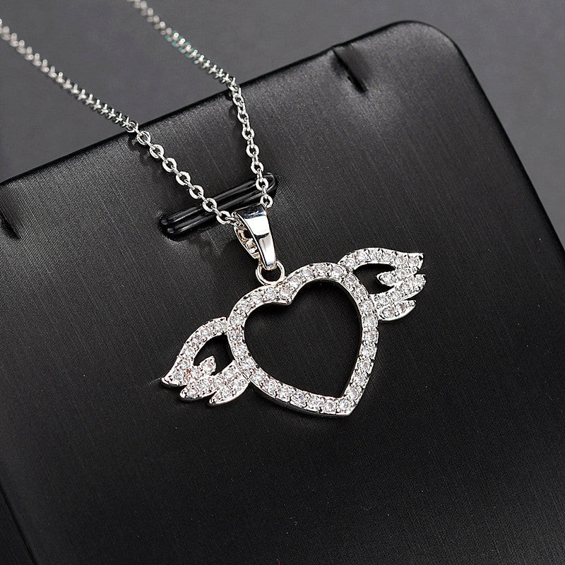 Curaçao Angel pendant women