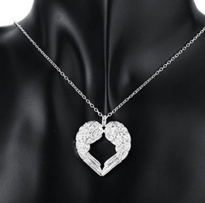 Curaçao Angel wings necklace