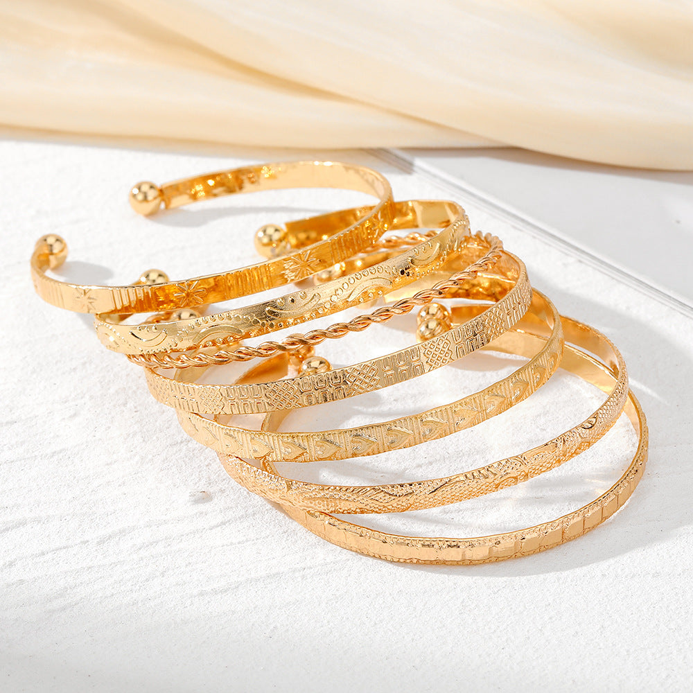 Curaçao banging pattern arrow Bracelet