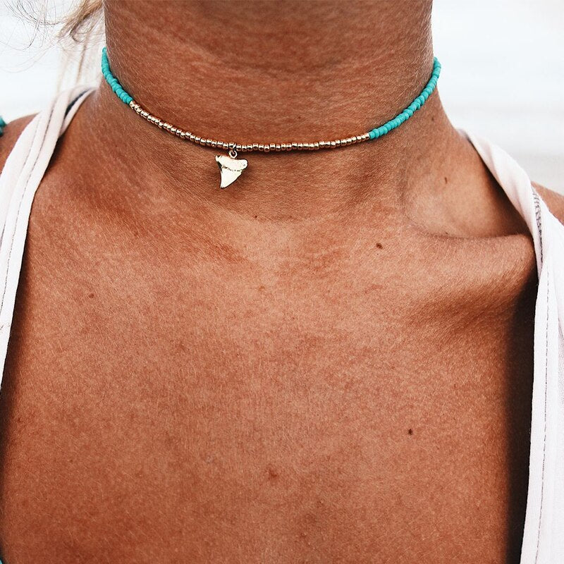 Curaçao alloy small shark Necklace
