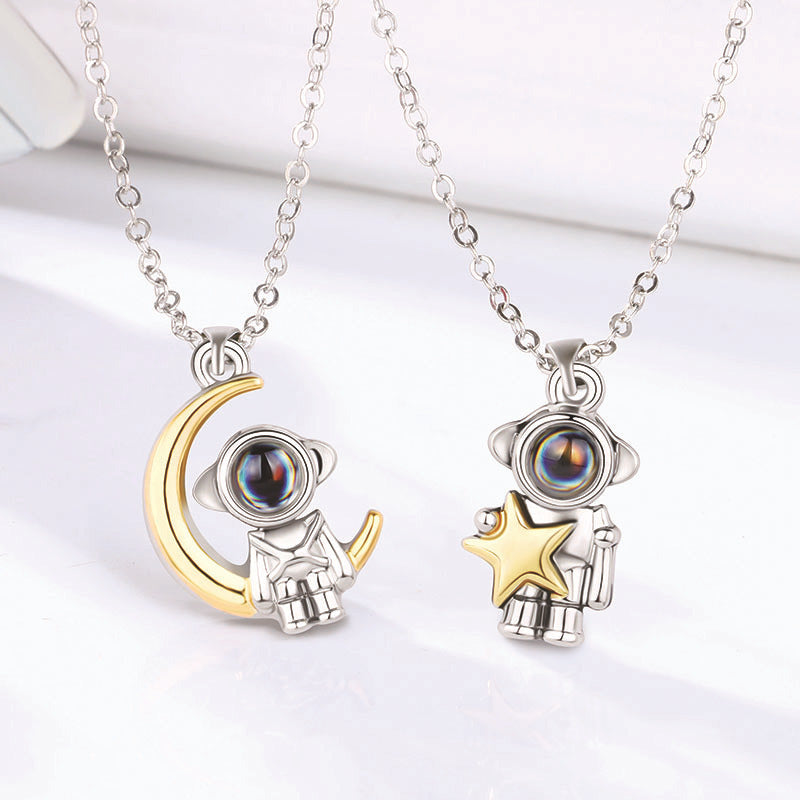 Curaçao Astronaut pendant necklace