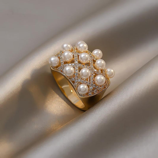 Curaçao Pearl Copper Zircon Ring