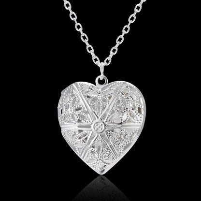 Curaçao Heart carved design Necklace