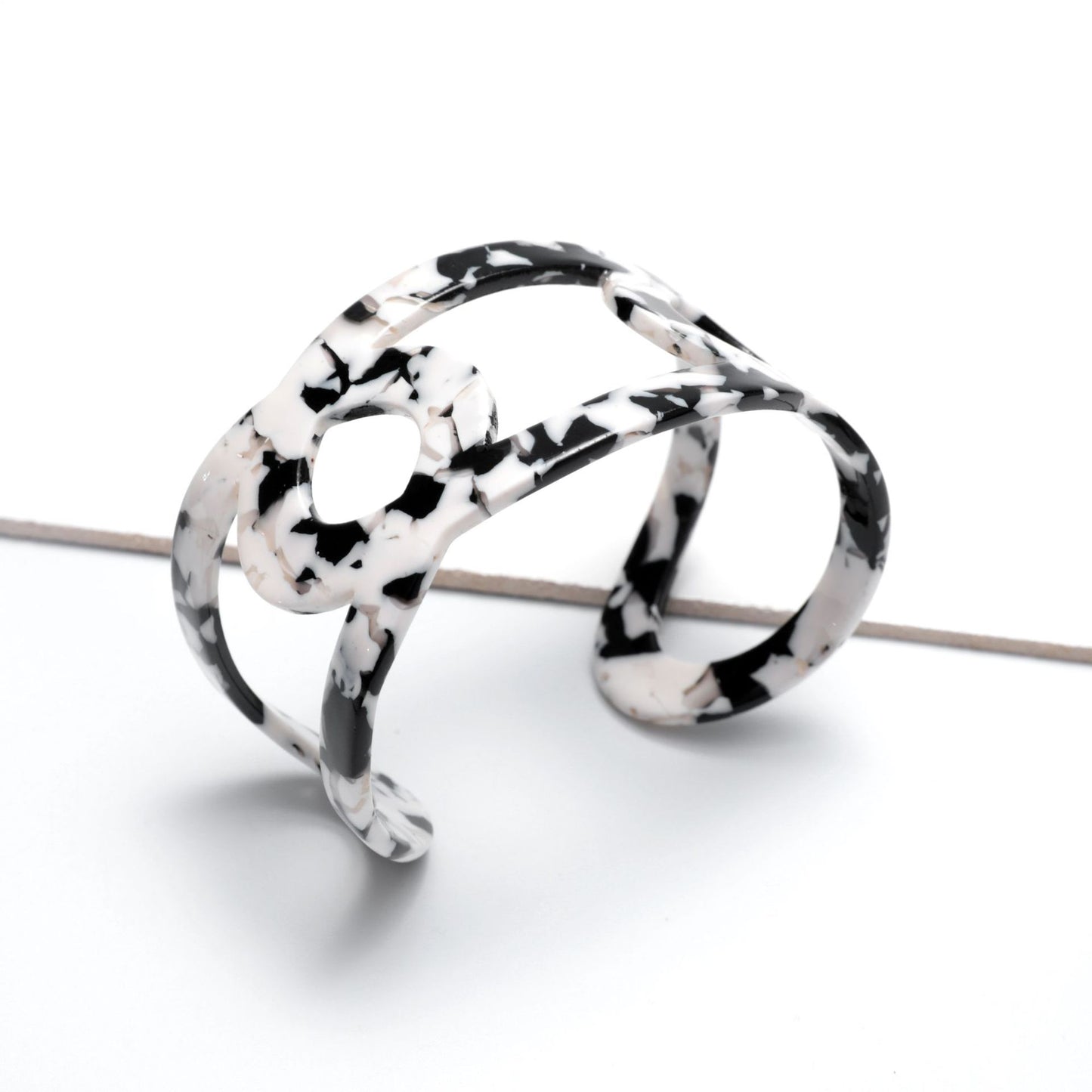 Curaçao acrylic leopard print Bracelet