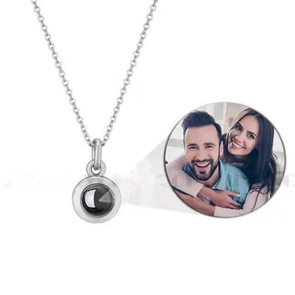 Curaçao micro engraved necklace