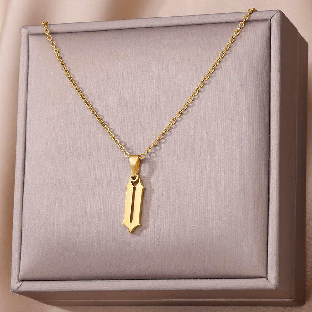 Curaçao Letter Ancient English Necklace